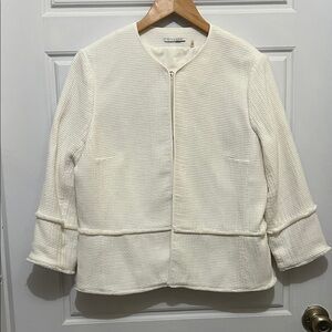 T Tahari Textured Cream Blazer